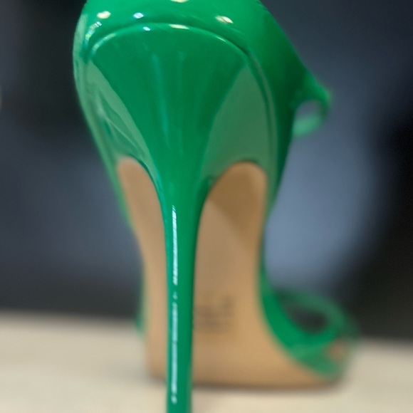 Steve Madden SIZE 9 Green Heel Sandals - Picture 6 of 6